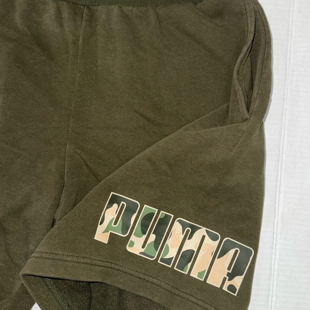 Puma Men’s Athletic Shorts Dark Green Size L Drawstring Workout Gym Casual
